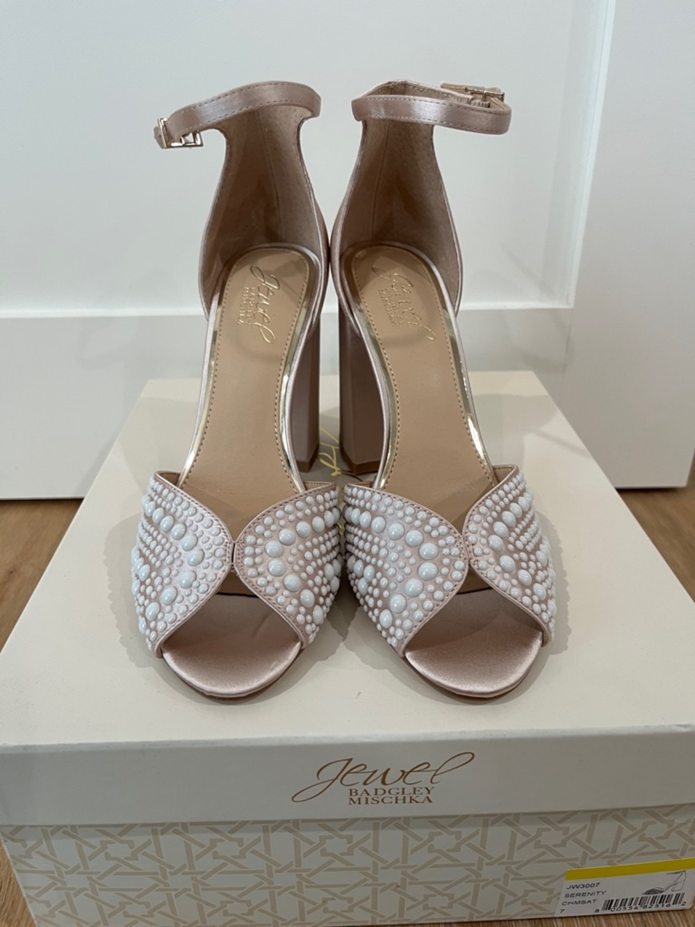 Jewel Badgley Mischka Serenity Ankle Strap CHAMPAGNE SATIN
